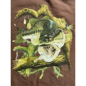 Al Agnew Mens 2XL Sweatshirt Brown Bass Fishing Graphic Aftco Bluewater